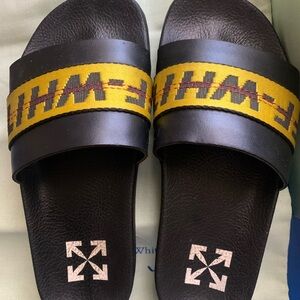 Off-White Black and Yellow Logo Slides